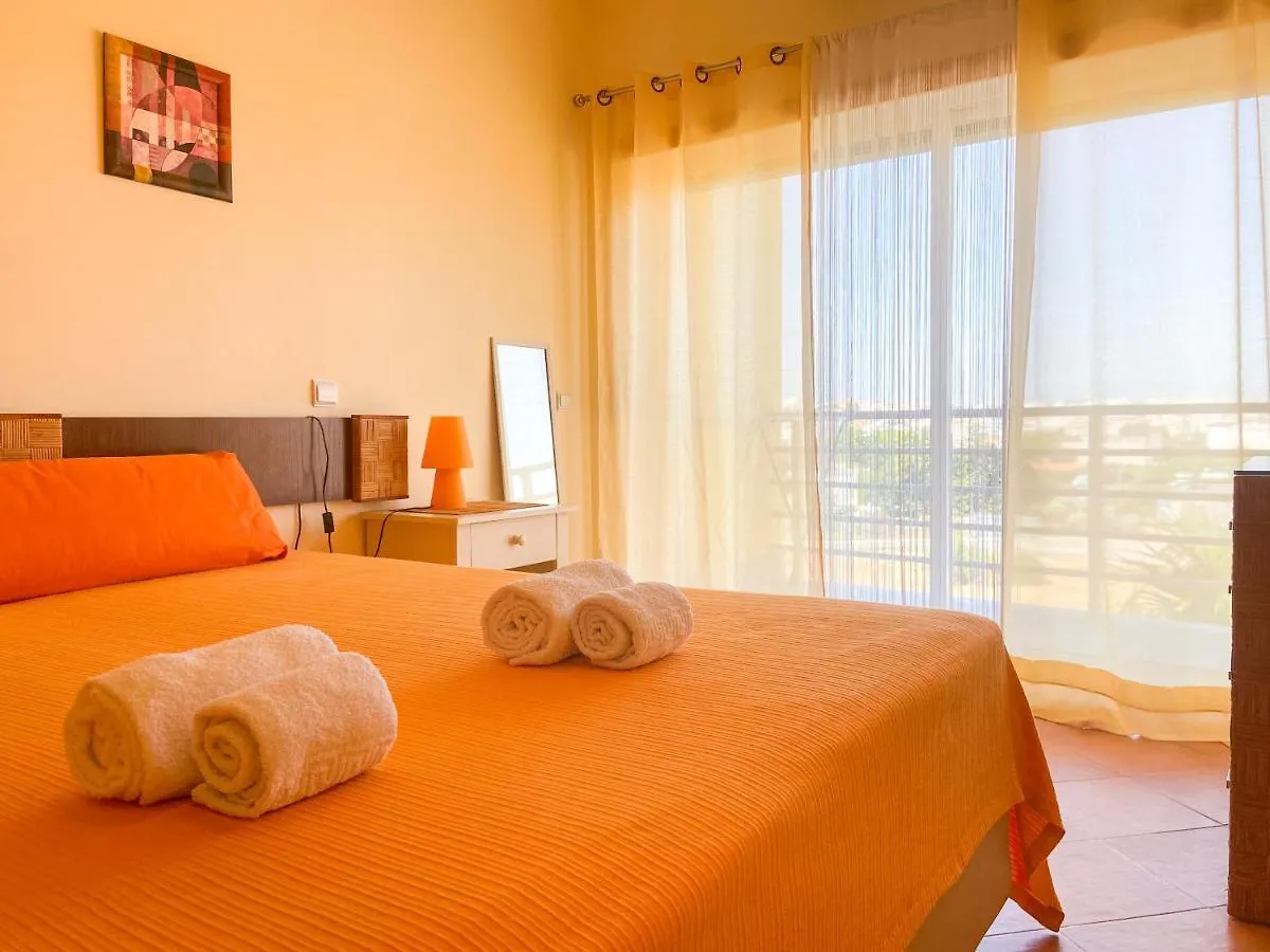 Casa Marina - Apartamento Com Piscina Junto Da Marina De Lagos联系方式